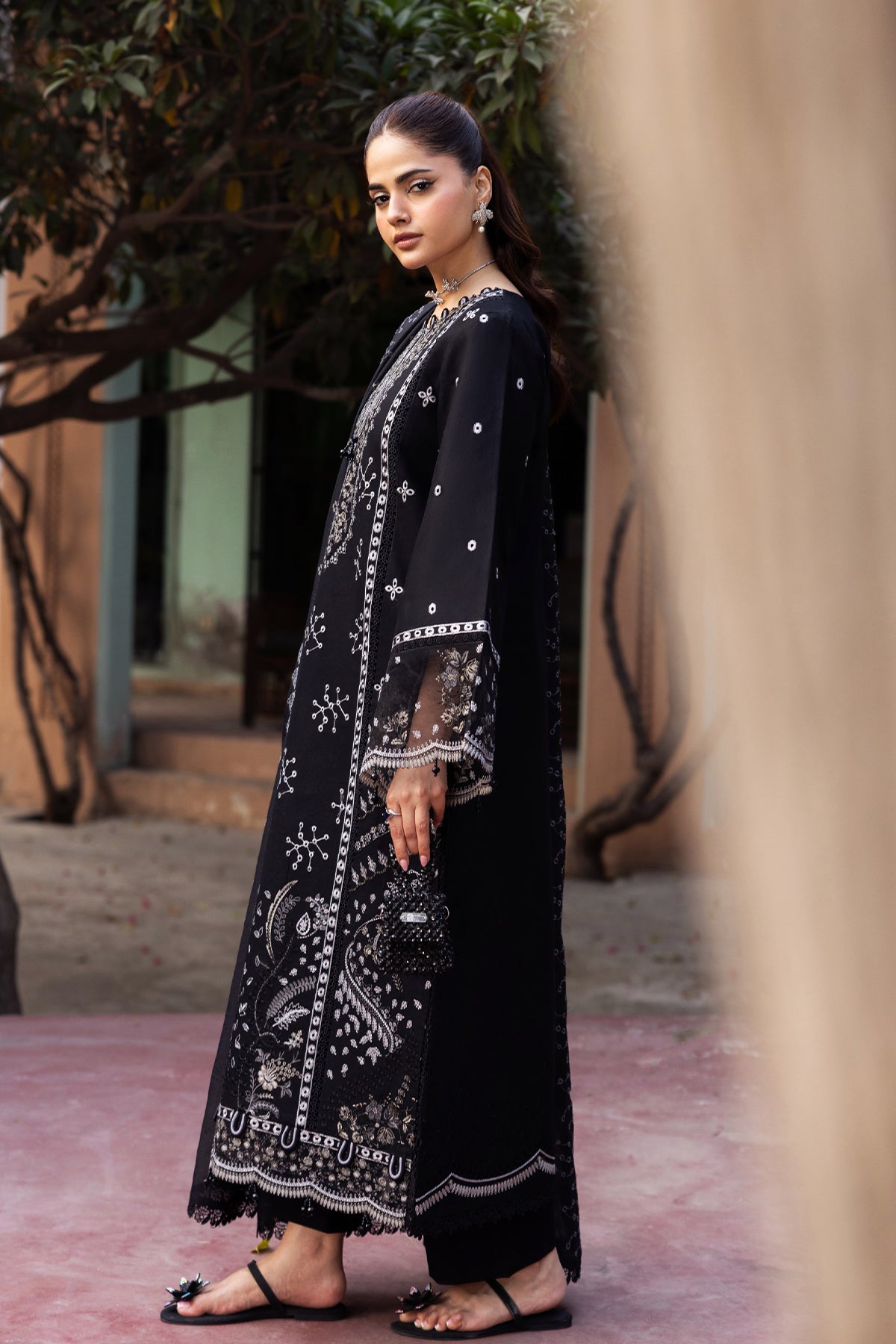Khaas Embroidered Lawn PR-557B
