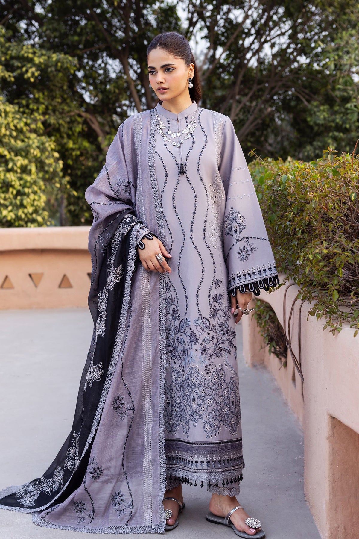 Khaas Embroidered Lawn PR-555B